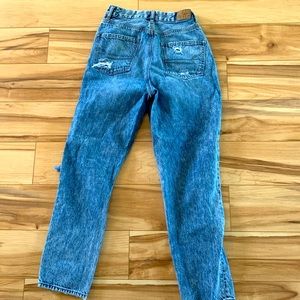 American Eagle Mom Jeans